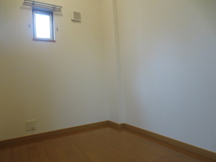 物件内観写真15　(居室)