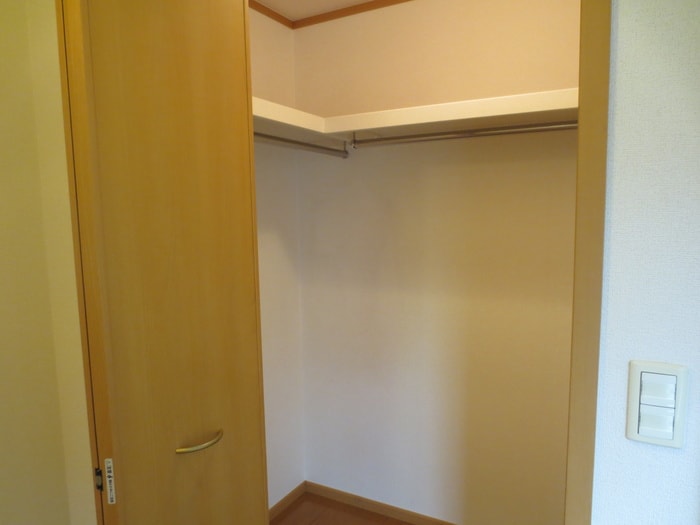 物件内観写真18　(収納)