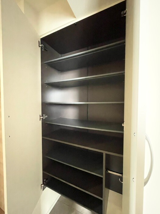 物件内観写真12　(靴箱)