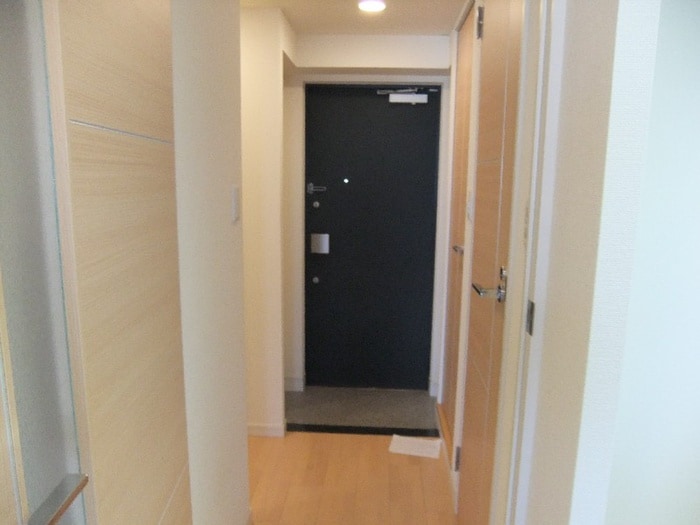 物件内観写真10　(玄関)