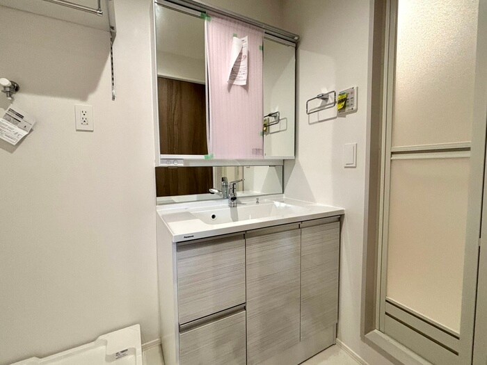 物件内観写真12　(洗面)