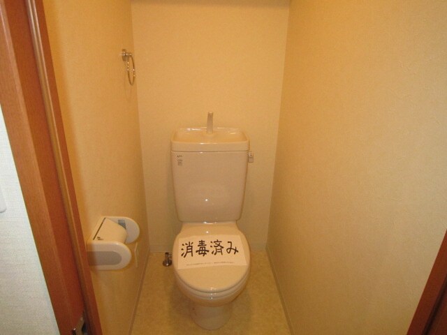 物件内観写真14　(トイレ)