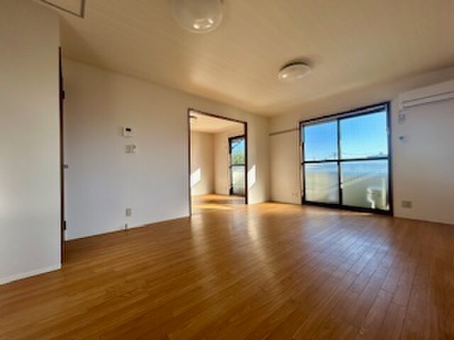 物件内観写真7　(居室)