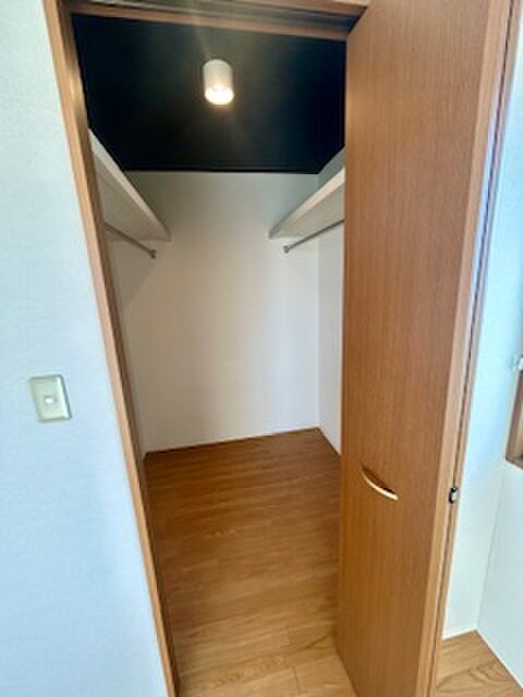 物件内観写真9　(収納)