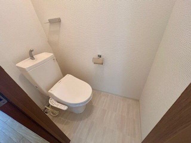 物件内観写真13　(トイレ)