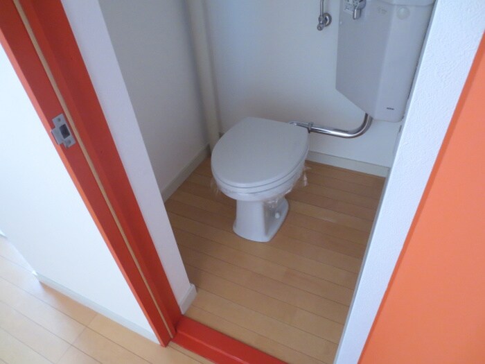 物件内観写真12　(トイレ)