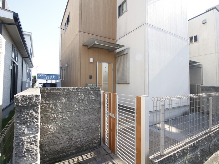 物件外観写真3　(その他)