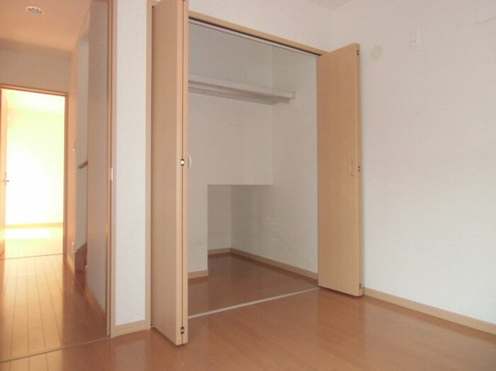 物件内観写真11　(収納)