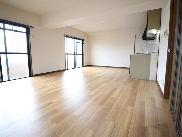 物件内観写真4　(居室)