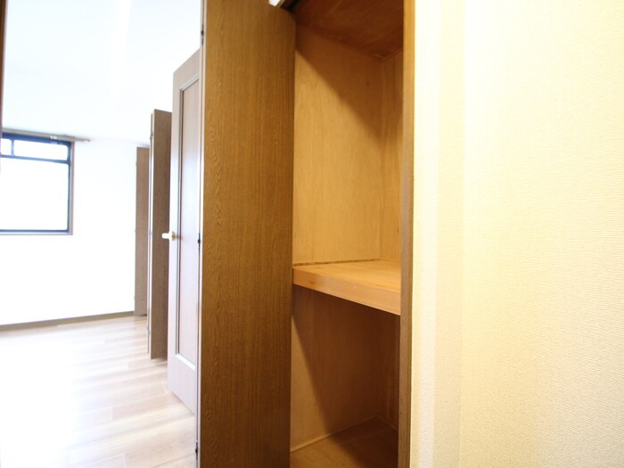 物件内観写真17　(収納)