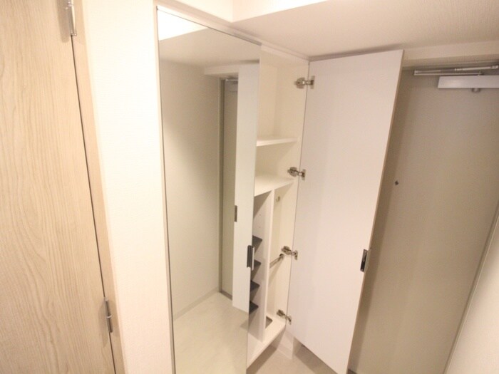 物件内観写真15　(靴箱)