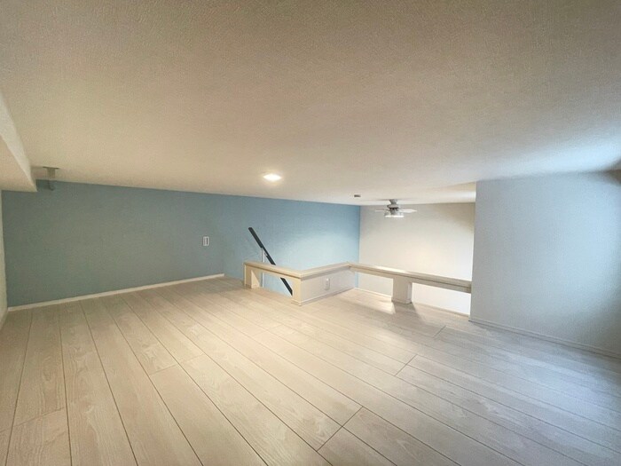 物件内観写真11　(ロフト)