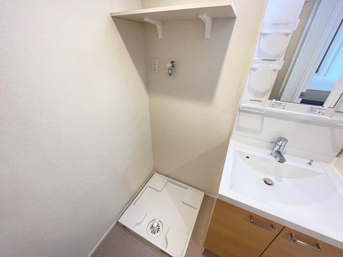 物件内観写真13　(洗濯機置場)