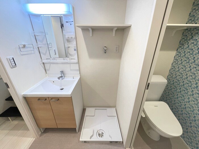 物件内観写真14　(洗濯機置場)