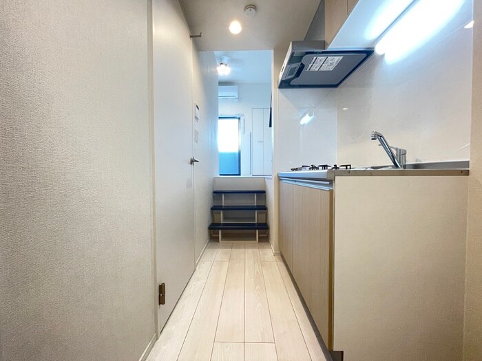 物件内観写真17　(廊下)