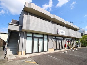 パ－クハイツ　原外観写真