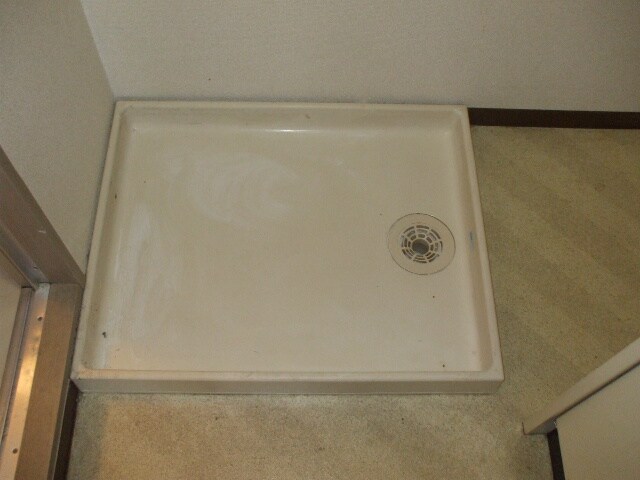 物件内観写真13　(洗濯機置場)