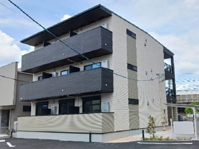 物件外観写真1　(外観写真)