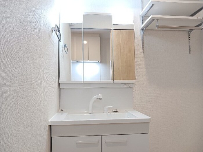 物件内観写真6　(洗面)