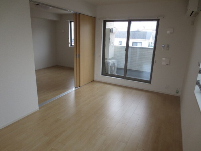 物件内観写真22　(居室)