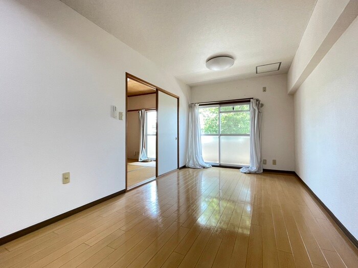 物件内観写真7　(居室)