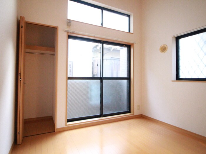 物件内観写真7　(居室)