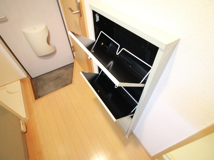 物件内観写真18　(靴箱)