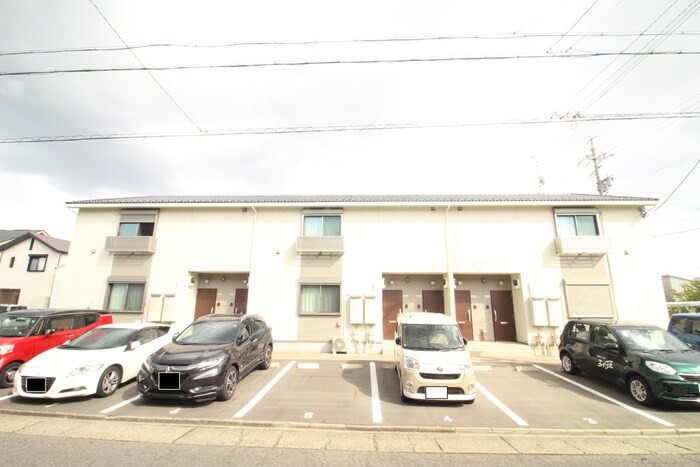 物件外観写真3　(外観写真)