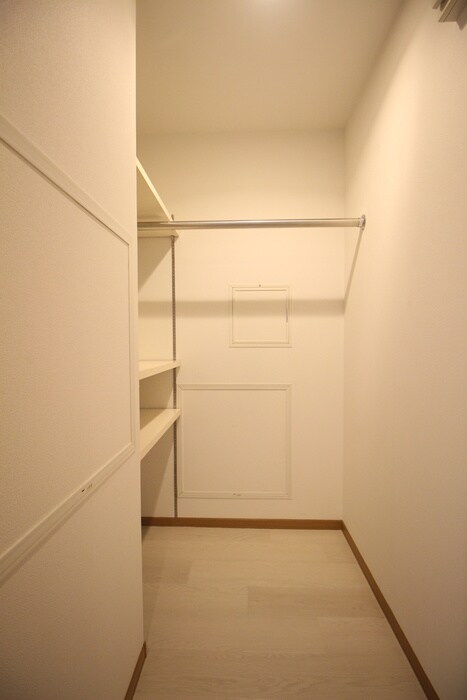 物件内観写真7　(収納)