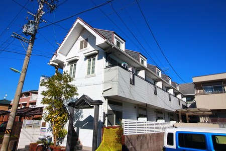 レオパレス小田井外観写真