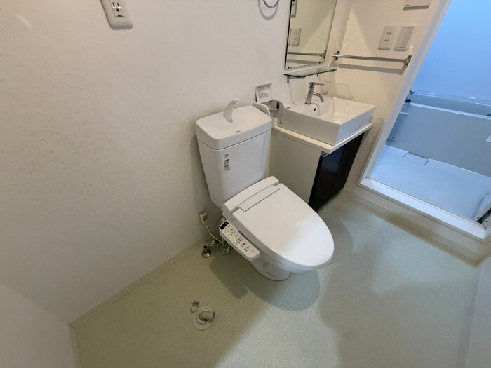 物件内観写真12　(トイレ)