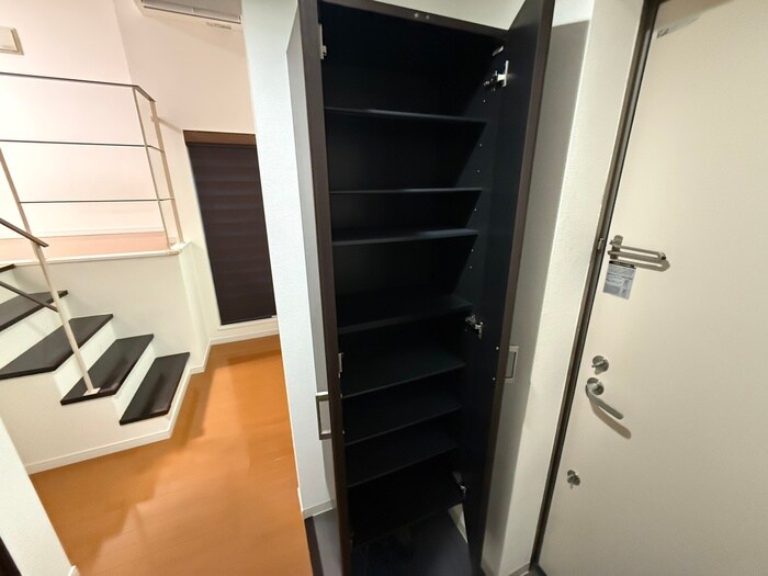 物件内観写真17　(靴箱)