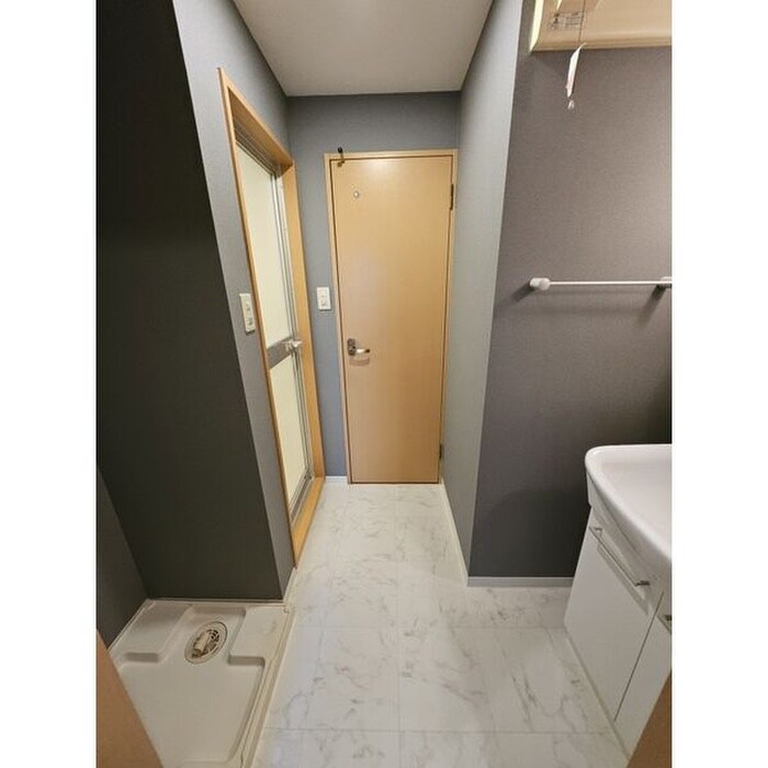 物件内観写真11　(洗面)