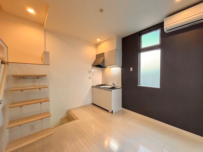 物件内観写真8　(居室)