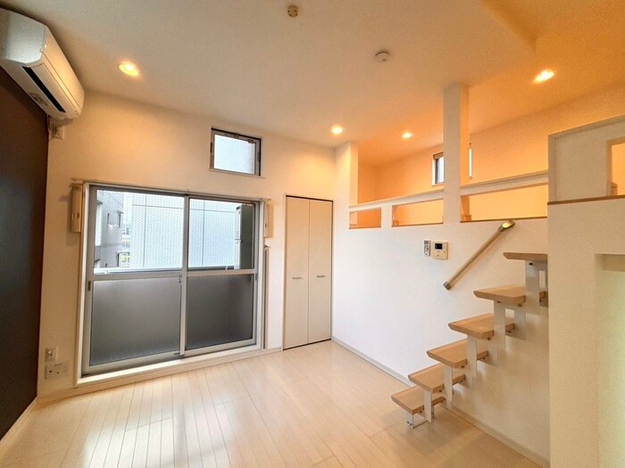 物件内観写真9　(居室)