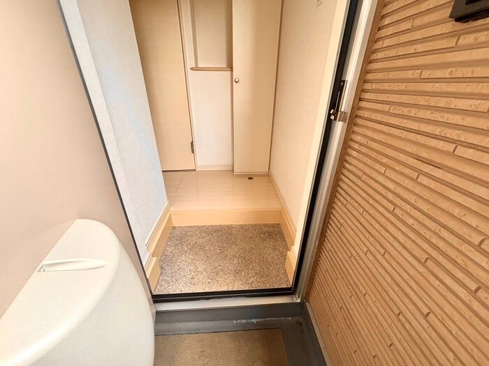 物件内観写真21　(玄関)