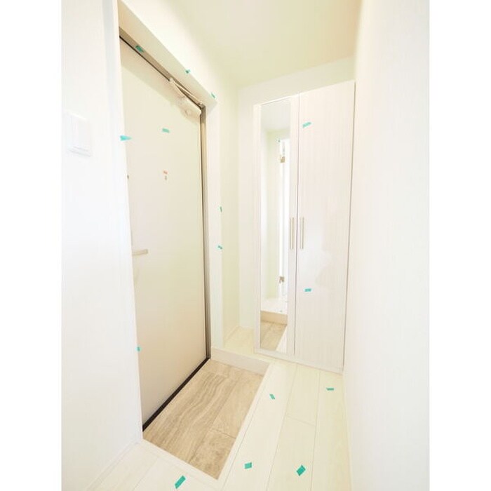 物件内観写真14　(玄関)