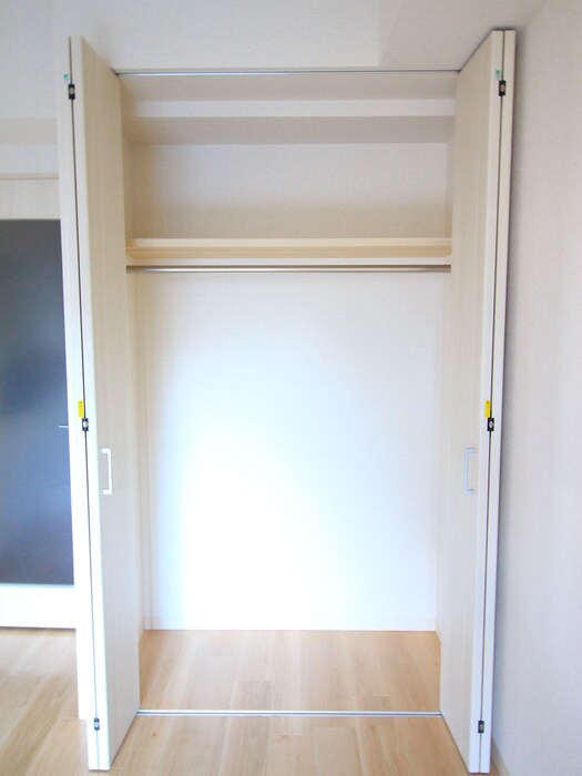 物件内観写真12　(収納)