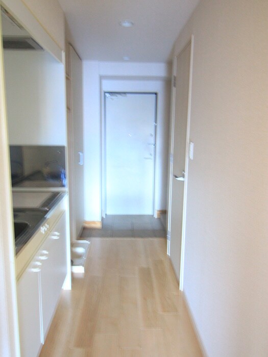 物件内観写真22　(廊下)