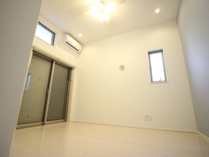 物件内観写真8　(内観写真)