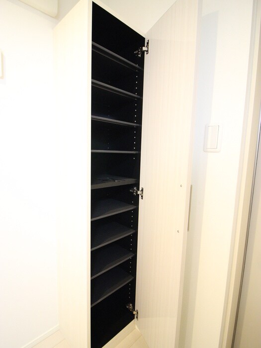 物件内観写真15　(靴箱)