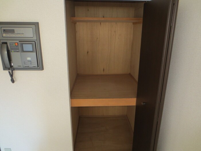 物件内観写真11　(収納)