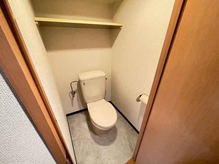 物件内観写真11　(トイレ)