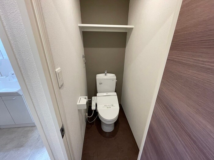 物件内観写真12　(トイレ)