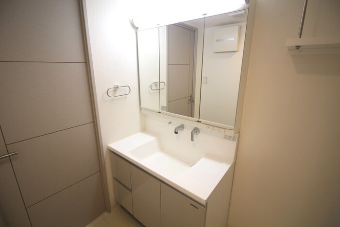 物件内観写真11　(洗面)