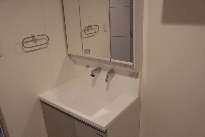 物件内観写真15　(洗面)