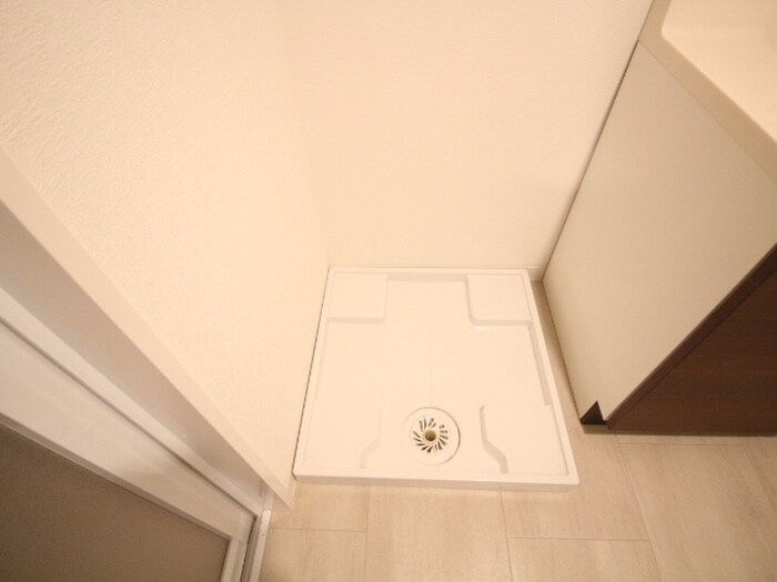 物件内観写真17　(洗濯機置場)