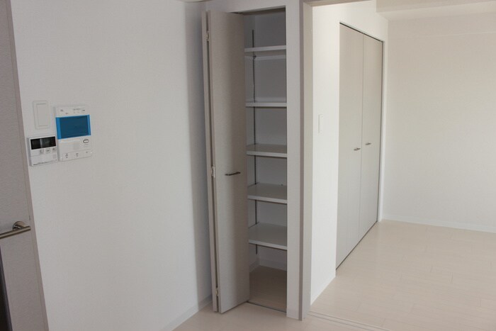 物件内観写真21　(収納)