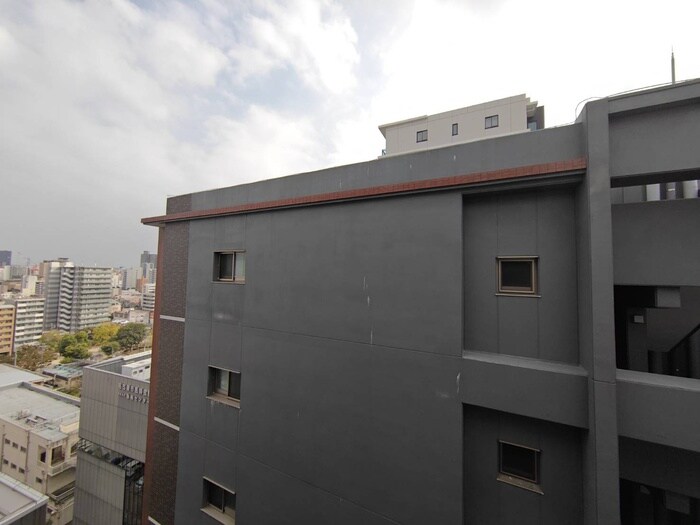 物件内観写真22　(室内からの展望)