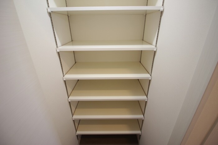 物件内観写真16　(靴箱)